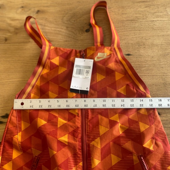 Nike Geometric Orange Tennis Jumpsuit Women’s XS NWT - Picture 8 of 12